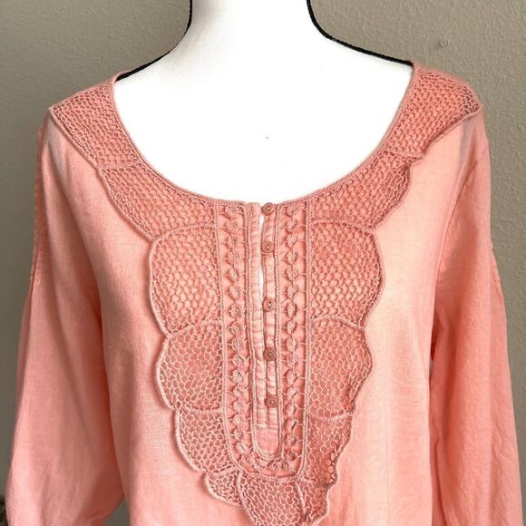 Eddie Bauer Top  - Picture 3 of 9